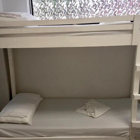 Ziet Hotel Mambajao Chambre photo