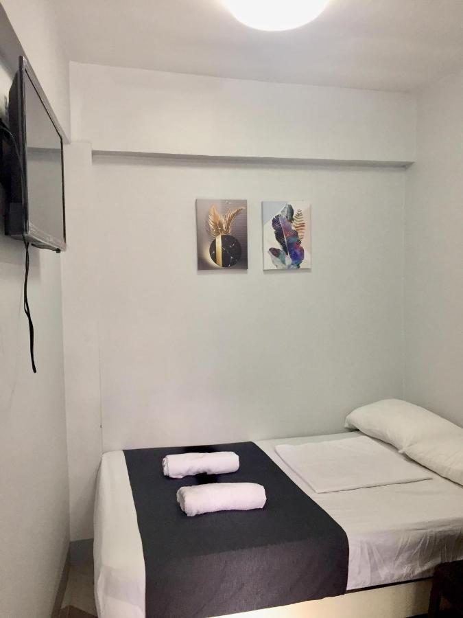Ziet Hotel Mambajao Chambre photo