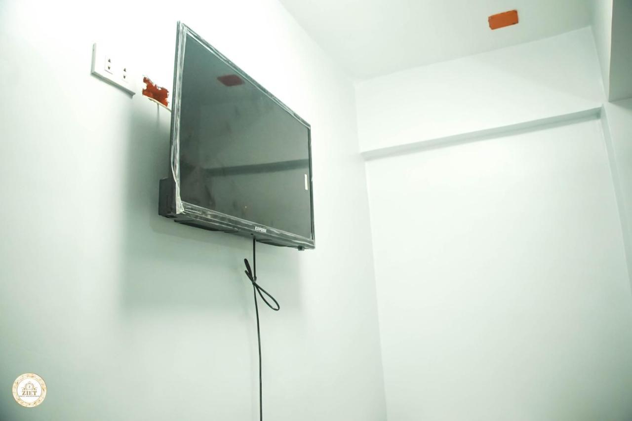 Ziet Hotel Mambajao Chambre photo