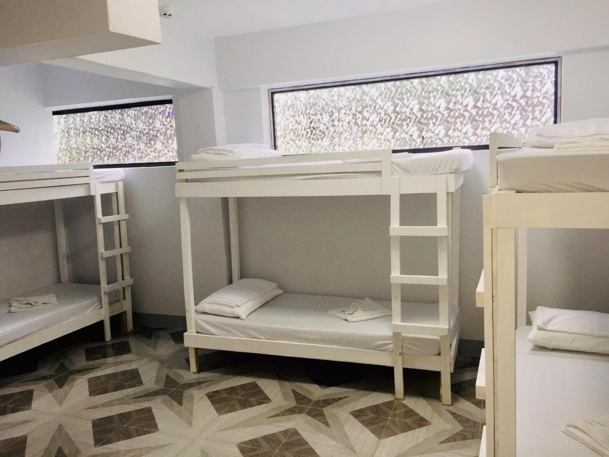 Ziet Hotel Mambajao Chambre photo
