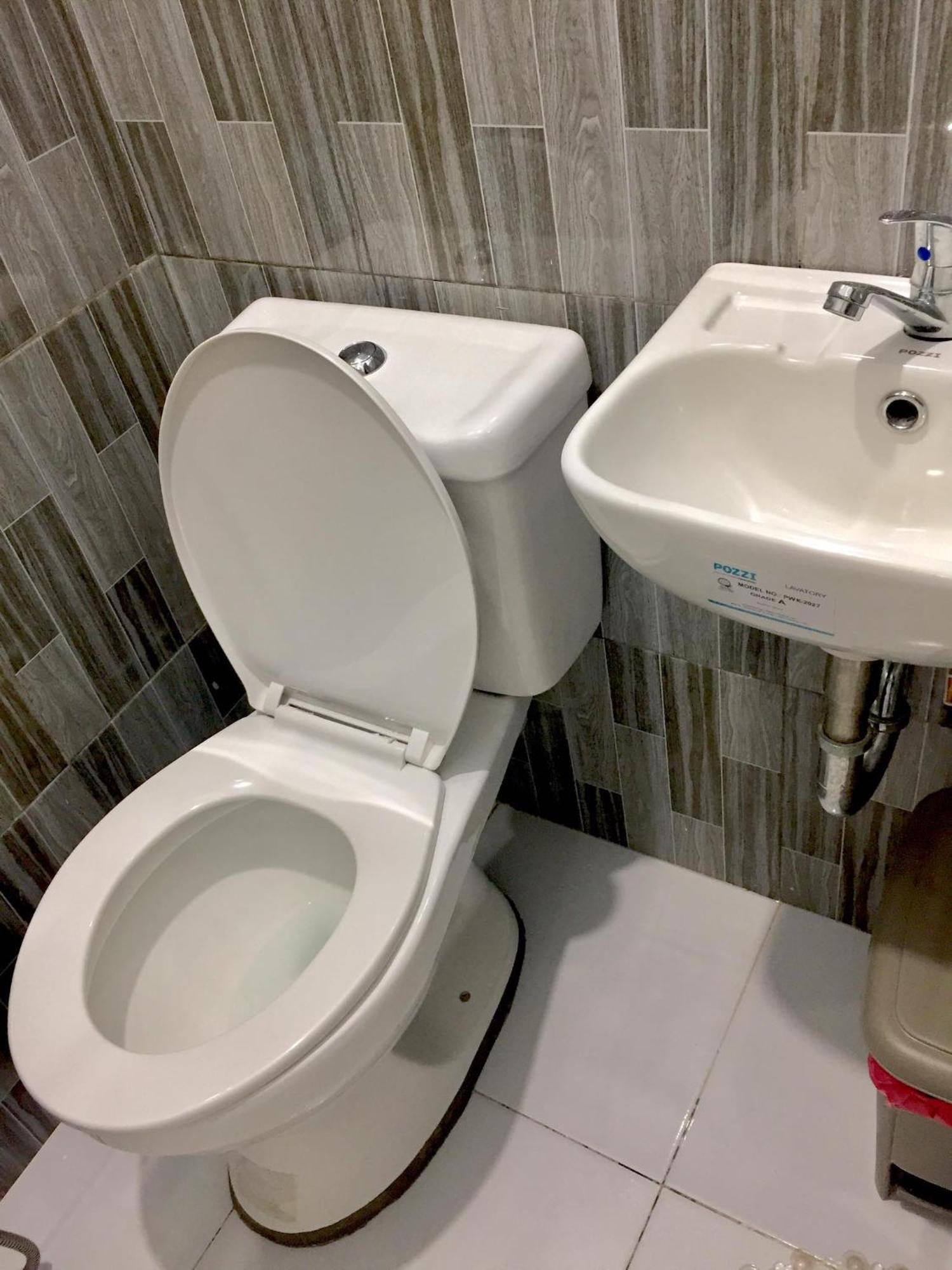 Ziet Hotel Mambajao Chambre photo